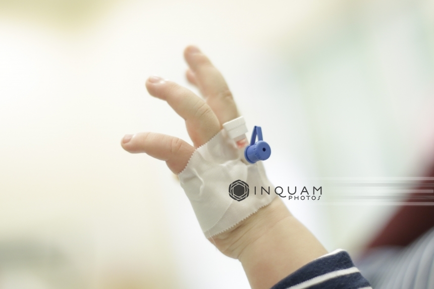 NEWS.ro: Botoşani: Anchetă după ce şapte copii de la o creşă au avut stări de greaţă şi vărsături / Unitatea a fost închisă temporar