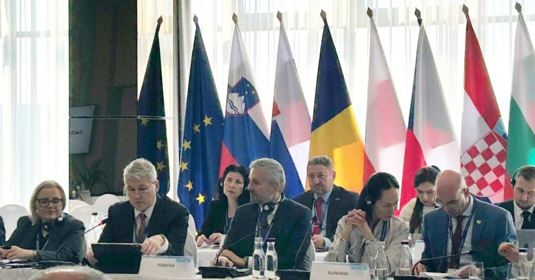 NEWS.ro: Cătălin Predoiu: Europa trebuie să răspundă mai puternic, mai rapid şi mai inteligent în faţa criminalităţii organizate