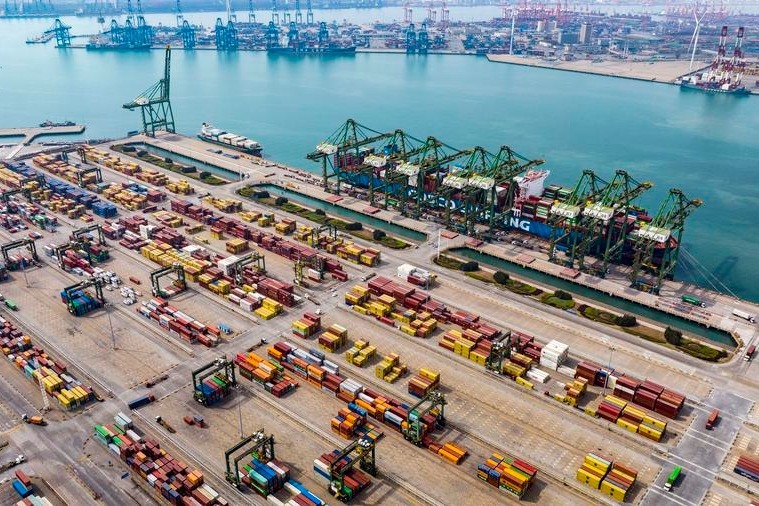 NEWS.ro: China promite comerţ mai echilibrat şi o deschidere mai mare a economiei, după un surplus comercial record