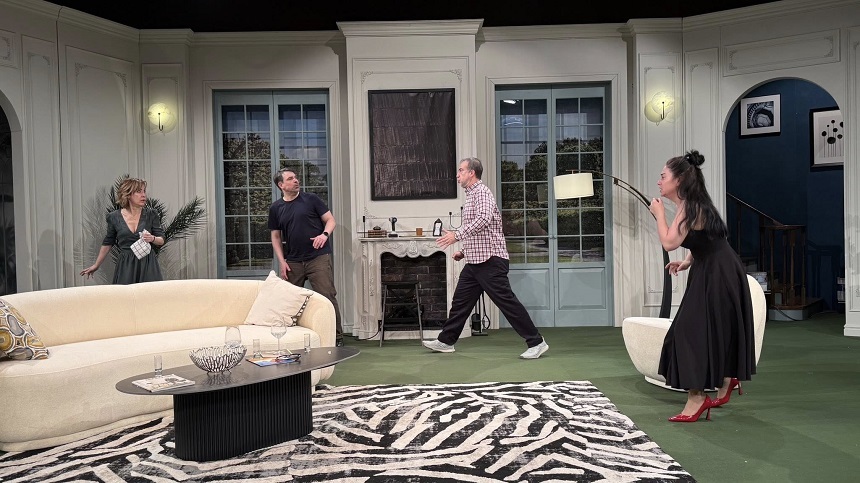 NEWS.ro: Comedia „Ziua mea norocoasă”, dublu nominalizată la Premiile Molière 2025, în luna aprilie pe scenele din Bucureşti şi Iaşi