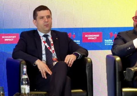 NEWS.ro: Conferinţa The Economist – Radu Miruţă: Unii producători de muniţie au anunţat unele preţuri, pentru programul SAFE. Acum, când urmează să semnăm contractele, au revenit către noi cu o majorare de 30% a acestor preţuri iniţiale