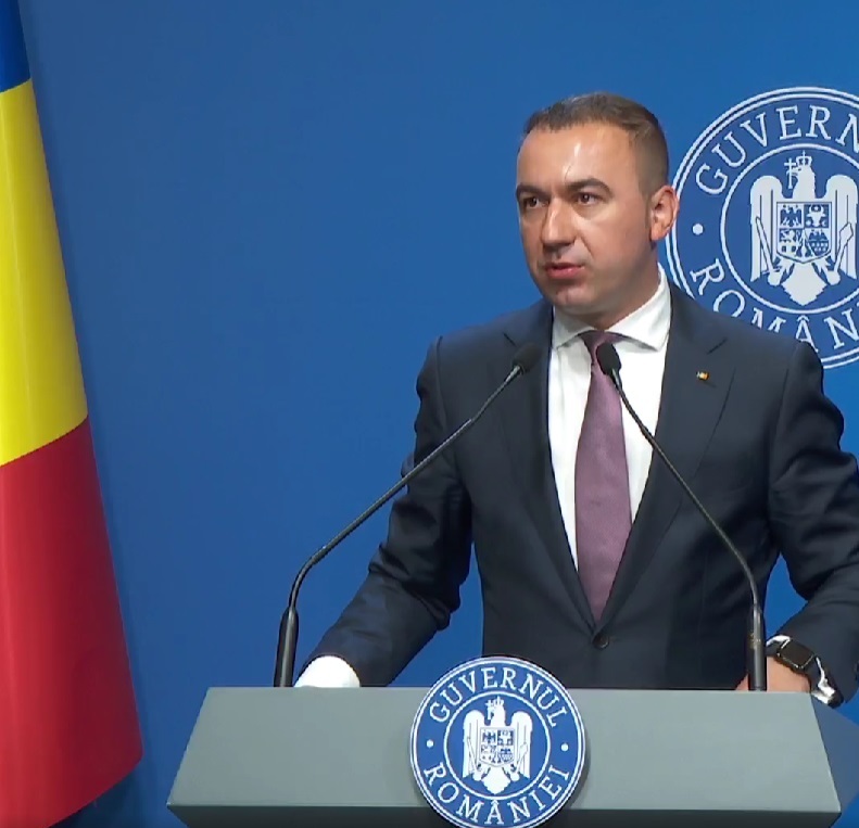NEWS.ro: Conflictul din Orientul Mijlociu - Ivan: Nu există niciun motiv ca preţul la pompă să ajungă 10 lei din cauza speculei. Statul este în alertă. Avem rezerve suficiente, inclusiv din rezerva statului, pentru cel puţin 90 de zile
