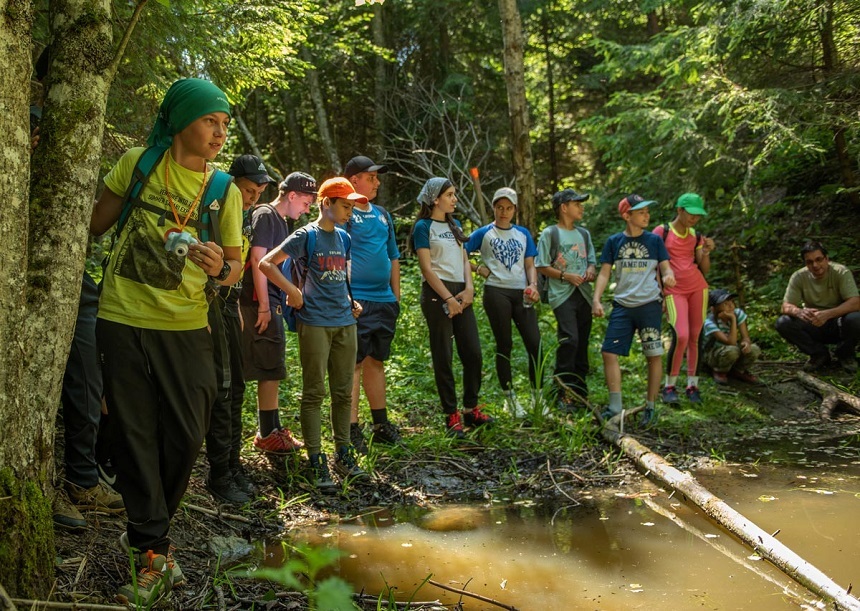 NEWS.ro: Copiii din jurul Munţilor Făgăraş pot ajunge în Parcul Naţional Pădurile Bavareze prin programul „Adoptă un colţ de natură”