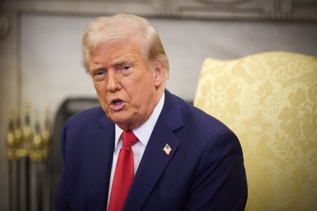 NEWS.ro: Donald Trump a cumpărat obligaţiuni Netflix şi Warner Bros în timpul luptei pentru preluarea Warner Bros Discovery