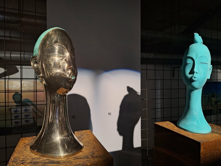 NEWS.ro: Felix Aftene, despre „Jurnal” la Art Safari New Museum: „Expoziţia este o instalaţie ca o carte imensă care e deschisă la toate paginile ei”/ FOTO