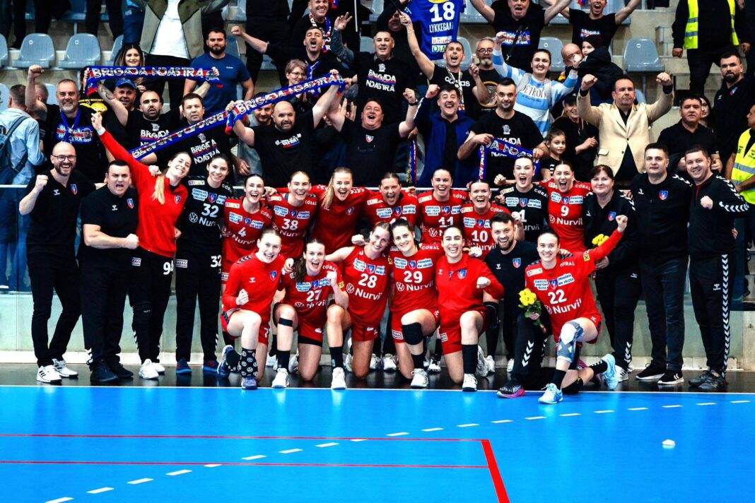 NEWS.ro: Handbal feminin: Criza continuă la CSM Bucureşti, care este eliminată în sferturile Cupei României