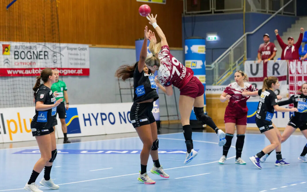 NEWS.ro: Handbal feminin: Rapid Bucureşti, învinsă la scor de Viborg HK în sferturile European League