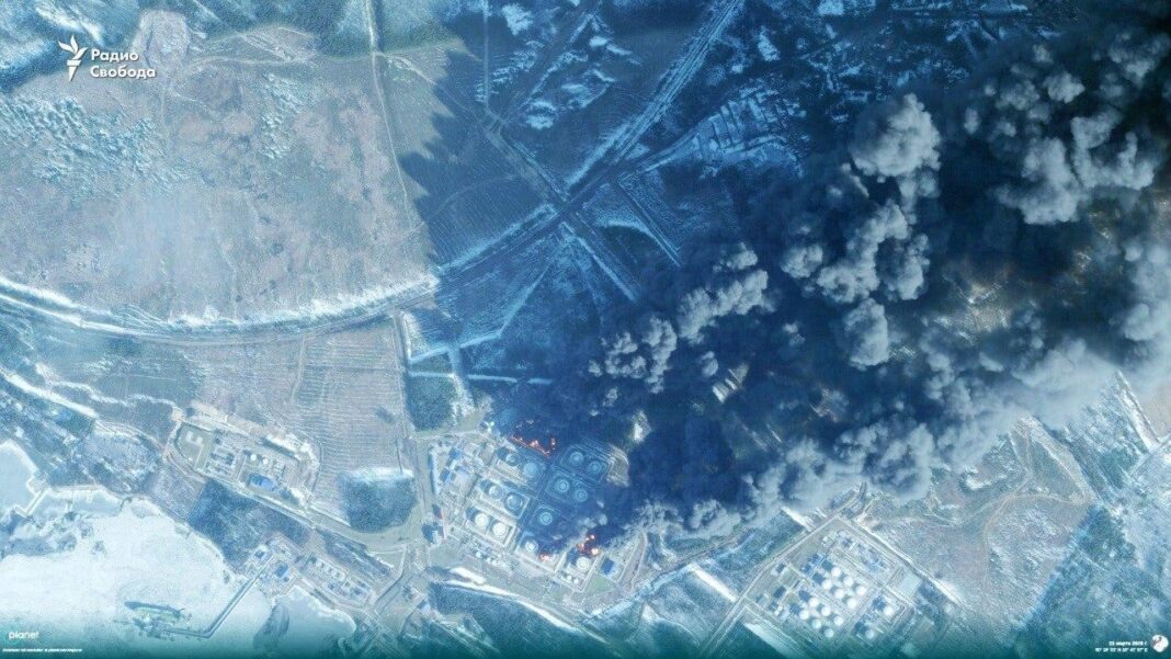 NEWS.ro: Incendiu în portul rusesc Ust-Luga de la Marea Baltică, în urma unui atac masiv cu drone al Ucrainei