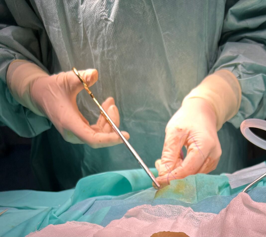 NEWS.ro: Intervenţie salvatoare a medicilor de la Spitalul Judeţean Arad pentru o tânără mamă de 29 de ani