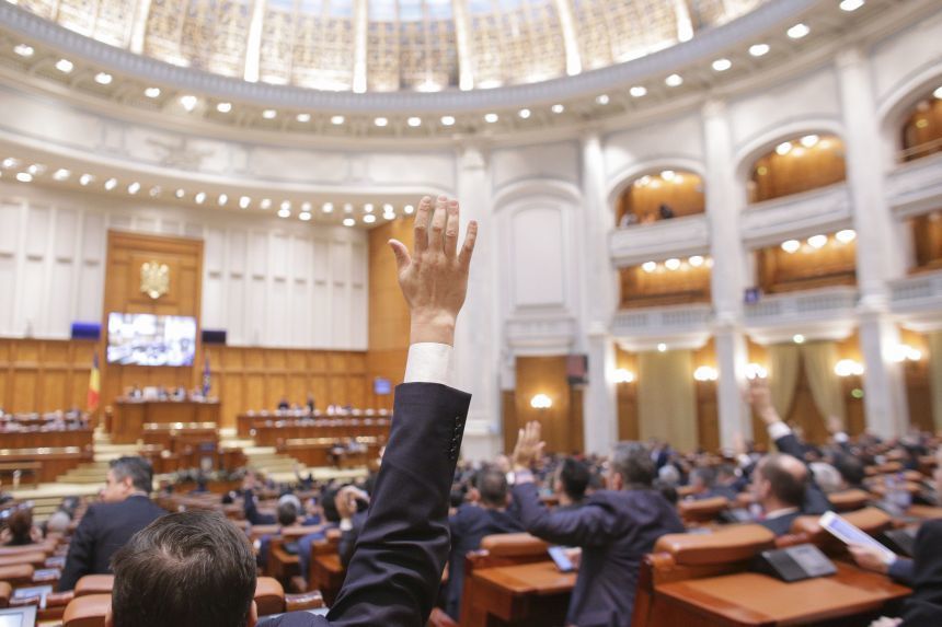 NEWS.ro: Legea bugetului de stat a fost adoptată de Parlament