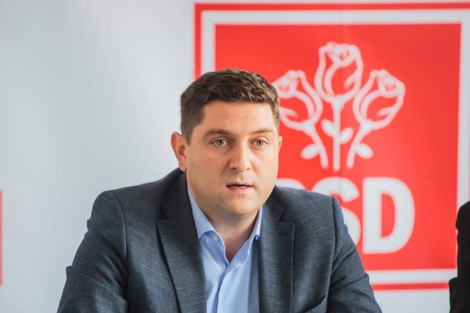 NEWS.ro: Liderul PSD Iaşi: Marile investiţii ale Iaşului, A7, A8 şi Spitalul Regional avansează, în timp ce autorităţile judeţene PNL dorm de şase ani în papuci