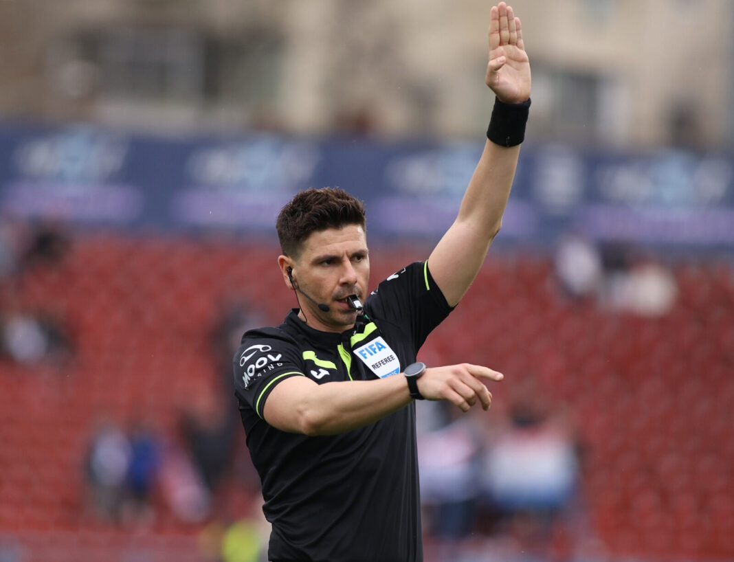 NEWS.ro: Marian Barbu arbitrează în optimile Conference League