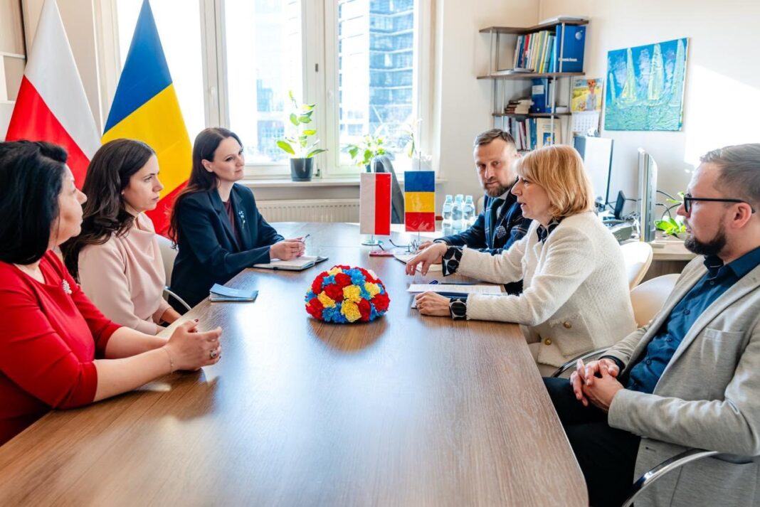 NEWS.ro: Mirabela Grădinaru a vizitat în Polonia două centre cu o vastă experienţă în aplicarea unor soluţii pentru prevenirea adicţiilor şi protecţia copiilor