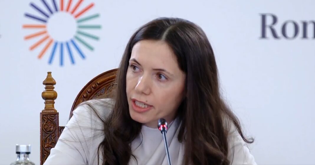 NEWS.ro: Mirabela Grădinaru: Ca mamă, vă spun cu sinceritate că una dintre cele mai mari temeri ale mele este ca într-o zi, propriul copil să ajungă să se simtă atât de singur, atât de trist, încât să caute alinare într-o adicţie