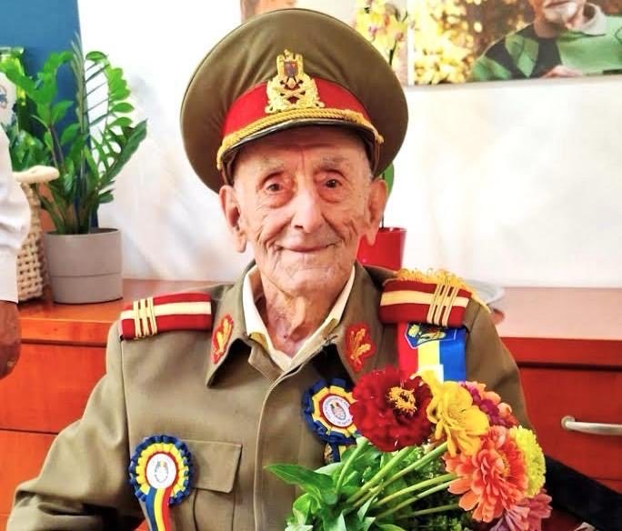 NEWS.ro: Nicuşor Dan, despre veteranul de război Ion Vasile Banu, decorat de preşedinte şi contestat de Institutul Elie Wiesel: Din informaţiile pe care le-am găsit atunci, domnului Banu nu i se putea imputa absolut nimic reprobabil