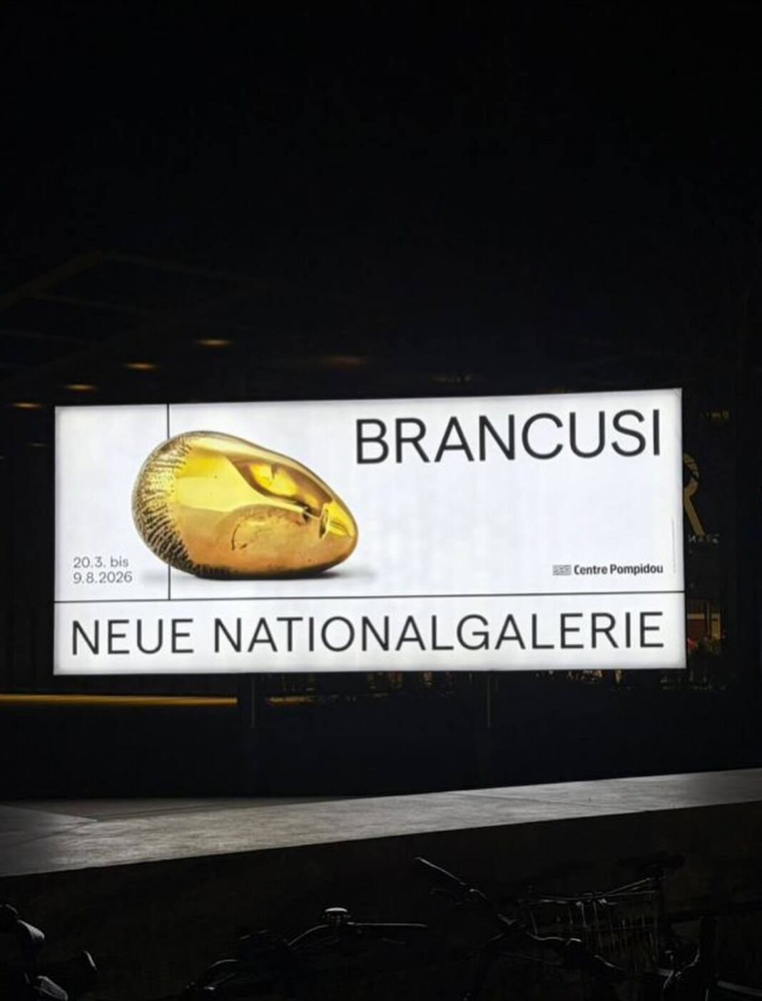 NEWS.ro: Nicuşor Dan, după deschiderea expoziţiei Brâncuşi de la Berlin: Este o recunoaştere a valorii noastre, a identităţii noastre şi a contribuţiei pe care am adus-o lumii prin una dintre personalităţile care au marcat arta modernă în secolul XX - FOTO