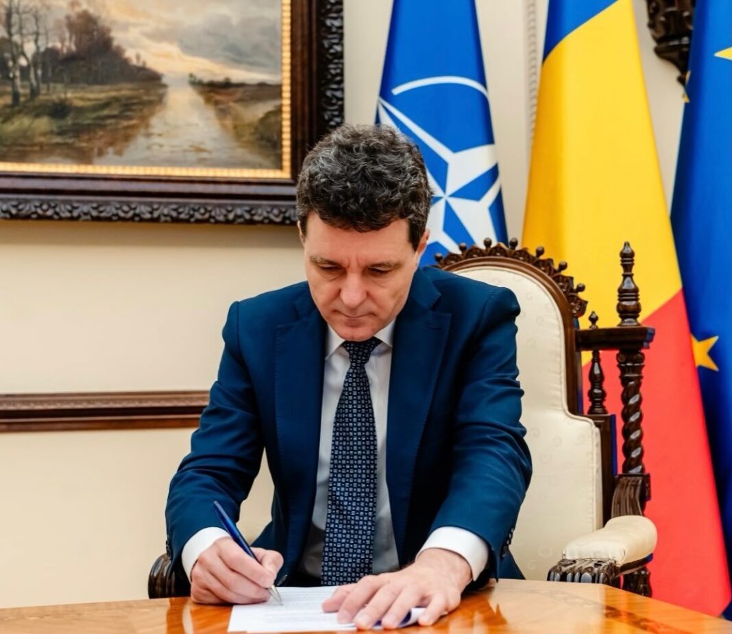 NEWS.ro: Nicuşor Dan, scrisoare către Parlament: În situaţia declanşării unei crize majore de securitate, Consiliul Nord-Atlantic poate lua decizia dislocării de forţe, în scopul dezamorsării crizei / Am aprobat intrarea în România a Forţei de reacţie NATO