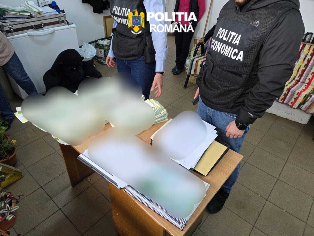 NEWS.ro: Percheziţii la Galaţi, într-un dosar de delapidare şi fals / Vizat ar fi un angajat al Grădinii Zoologice care ar fi sustras produse destinate hrănirii animalelor