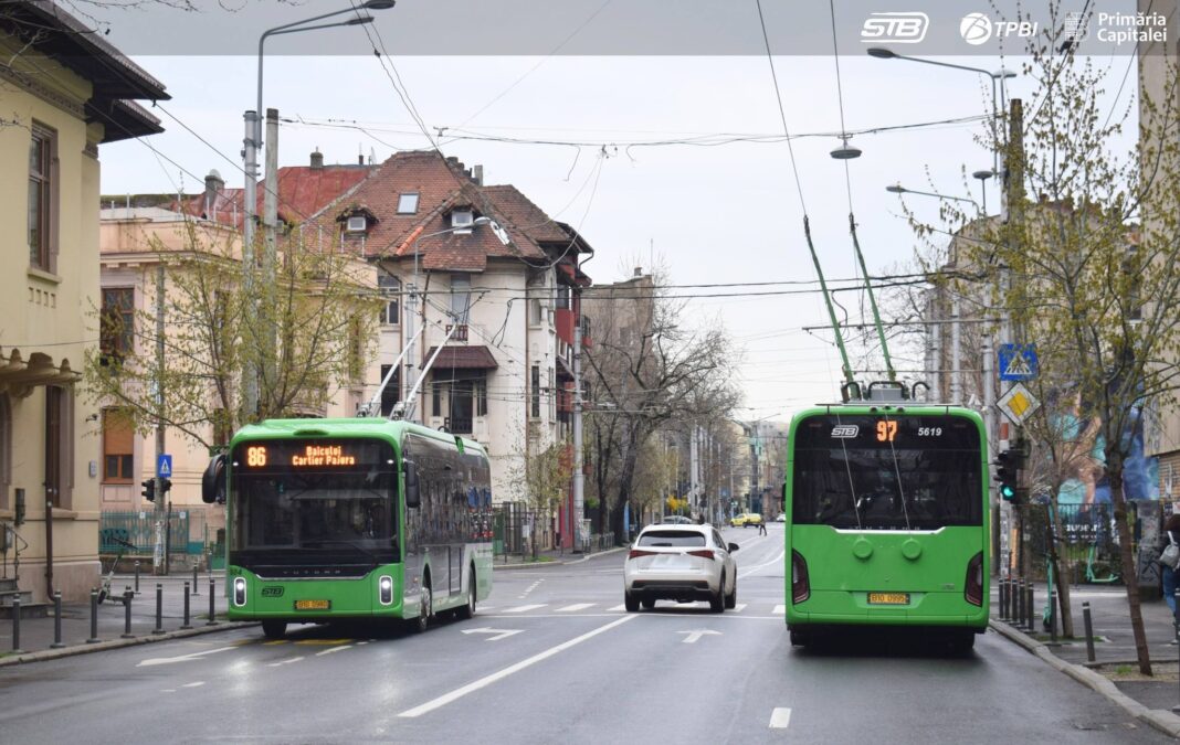 NEWS.ro: Primăria Capitalei anunţă modificări de trasee ale unor linii de transport în comun, în contextul unor lucrări, inclusiv refacerea a 50 de kilometri de şine de tramvai/ Unde sunt lucrări, ce linii sunt afectate şi care sunt alternativele