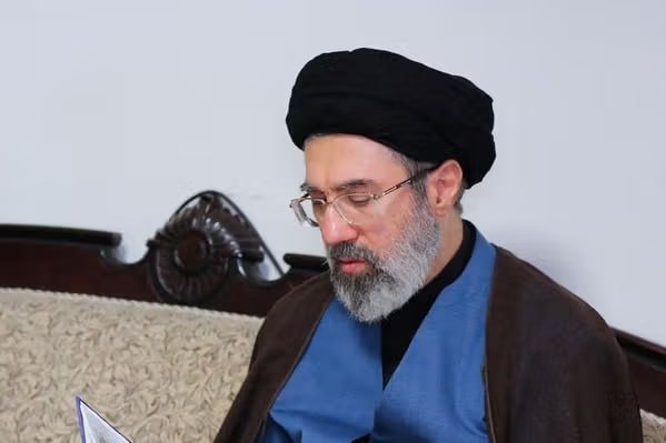NEWS.ro: Primul mesaj public al noului lider din Iran. Mojtaba Khamenei avertizează că bazele americane din regiune vor fi atacate