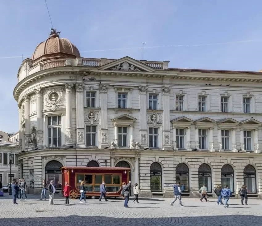 NEWS.ro: Reabilitarea Palatului Dacia-România - Fonduri de 71,5 milioane de lei, bani nerambursabili pentru refacerea Pinacotecii. Ciprian Ciucu:  