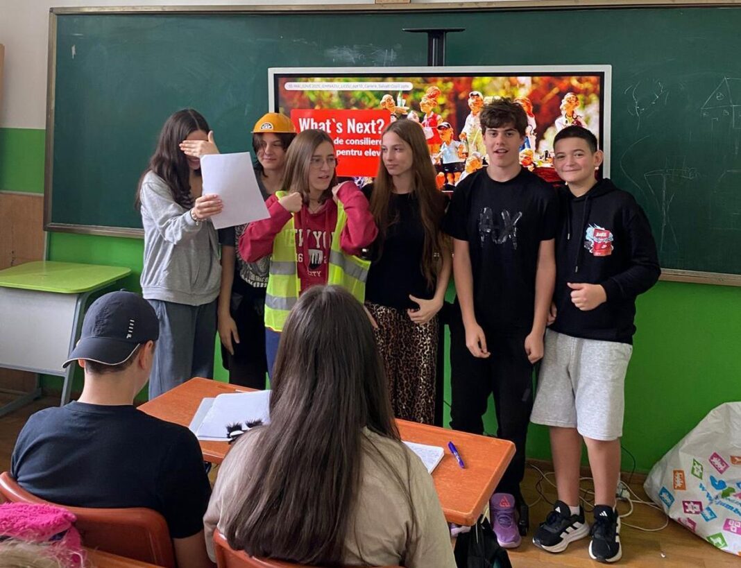 NEWS.ro: Salvaţi Copiii: Mai puţin de jumătate dintre elevii români au o viziune optimistă asupra viitorului lor profesional/ Cei mai mulţi ar vrea să dezvolte o afacere, nu să continue studiile