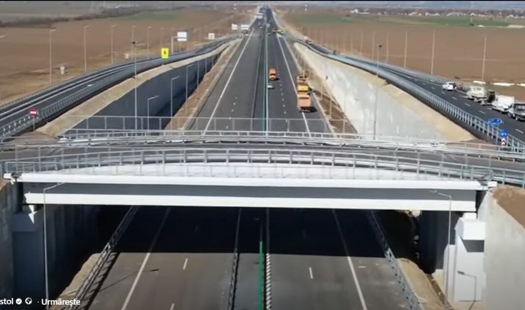 NEWS.ro: Şeful CNAIR: Stadiul fizic al lucrărilor pe sectorul Adjud - Răcăciuni al A7 a depăşit 90%, iar circulaţia va fi deschisă până la finalul lunii august - FOTO, VIDEO