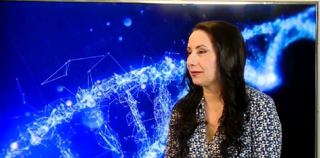 NEWS.ro: Semnele autismului apar în primii trei ani de viaţă, dar nu la fel la toţi copiii. Psihologul Daniela Bololoi: Dacă observi că copilul tău se comportă ca şi cum nu exişti în cameră, dacă e gălăgie şi el nu-i preocupat de nimic, trebuie acordată atenţie