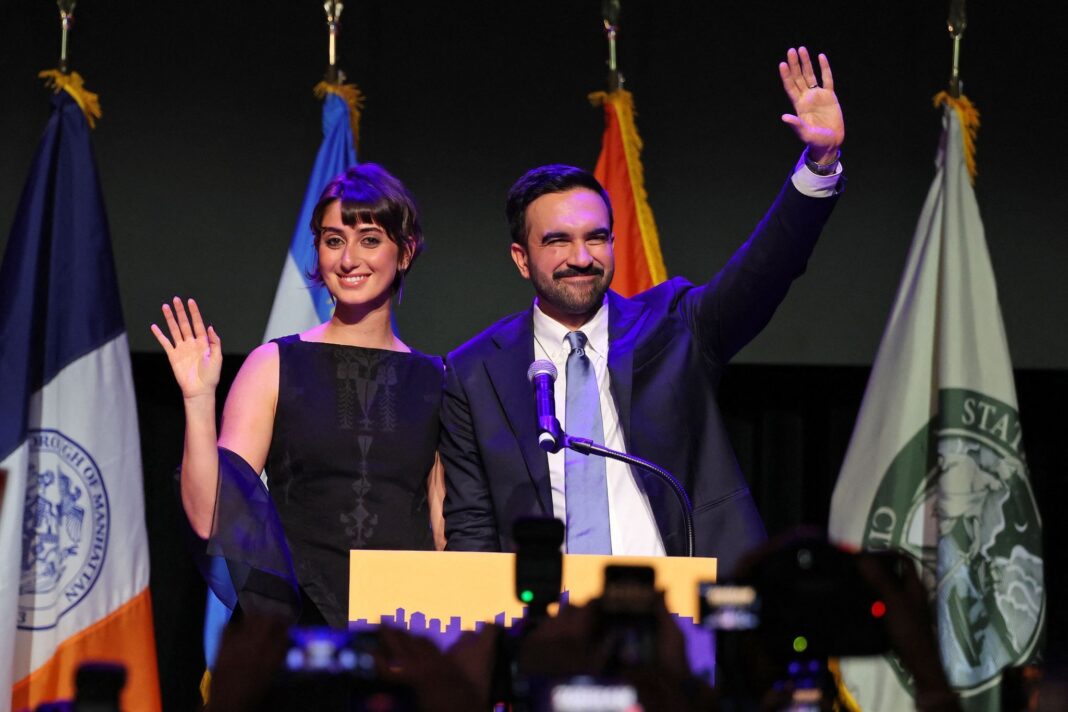 NEWS.ro: Soţia primarului New York-ului, în centrul unei polemici după ce a dat „like” unor postări despre atacul Hamas din 7 octombrie