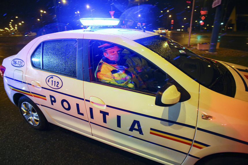 NEWS.ro: Timişoara: Bărbat găsit mort în spatele unui bloc/ Locatarii au sunat la numărul de urgenţă 112