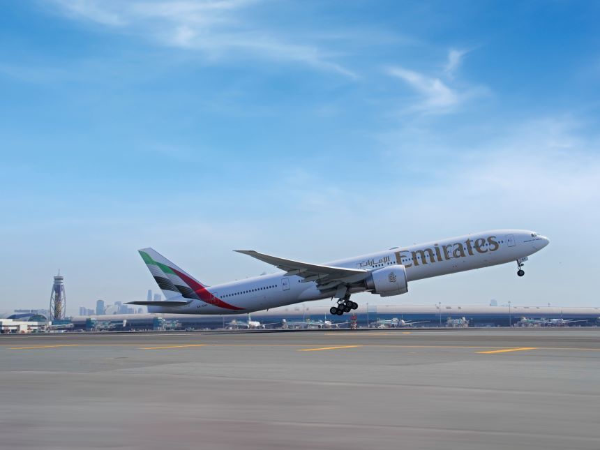 NEWS.ro: Toate zborurile către şi dinspre Dubai sunt suspendate, anunţă compania Emirates