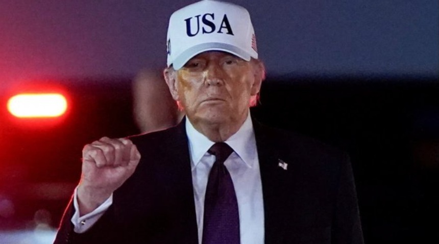 NEWS.ro: Trump ameninţă că va lovi Iranul mai dur dacă încearcă să oprească fluxul de petrol prin Strâmtoarea Ormuz