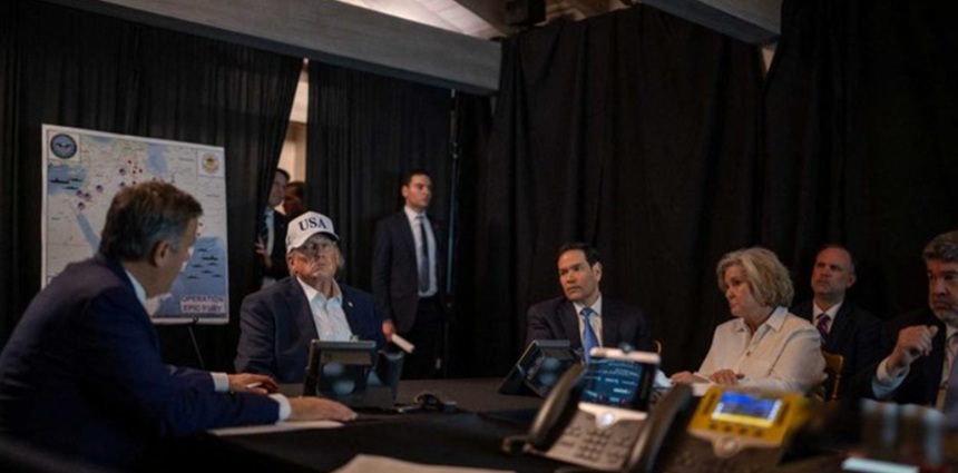 NEWS.ro: Trump apreciază că este o ”onoare” să ”ucidă” lideri iranieni. ”Ei omoară oameni nevinovaţi în întreaga lume de 47 de ani, iar acum eu, al 47-lea preşedinte al Statelor Unite ale Americii, sunt cel care-i ucide. Ce onoare!”