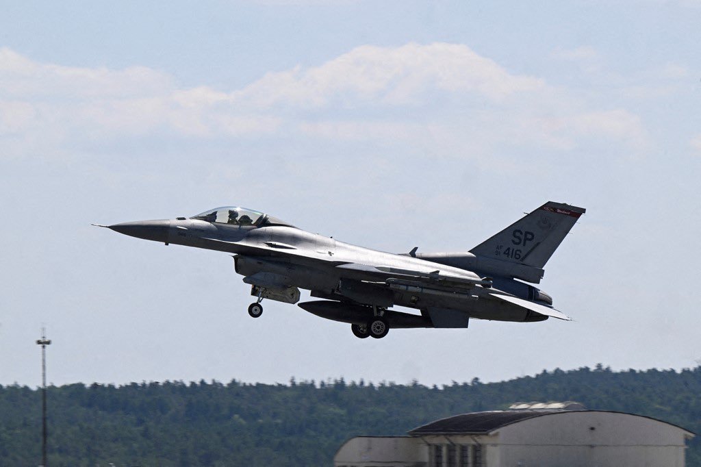 NEWS.ro: Turcia se gândeşte să trimită avioane F-16 în Ciprul de Nord