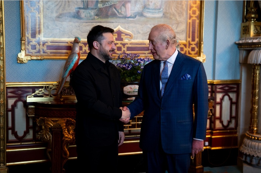 NEWS.ro: Uniunea Europeană va ajuta la redeschiderea oleoductului Drujba în Ucraina, anunţă Ursula von der Leyen şi Antonio Costa. Zelenski îşi dă acordul după ce a acuzat UE de ”şantaj”. Comisia vrea ”progrese” înaintea summitului european de joi