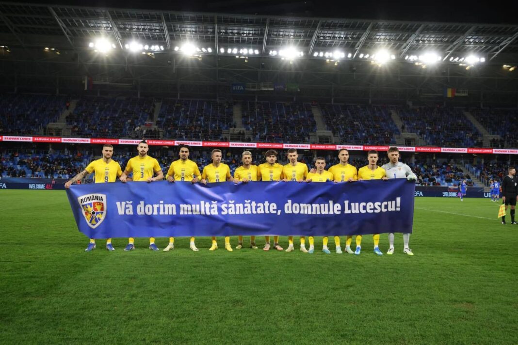 NEWS.ro: UPDATE - Fără Mircea Lucescu, tricolorii înfruntă Slovacia într-un meci amical / Schimbare de portar la pauză, însă startul reprizei a doua a venit cu încă un gol al slovacilor