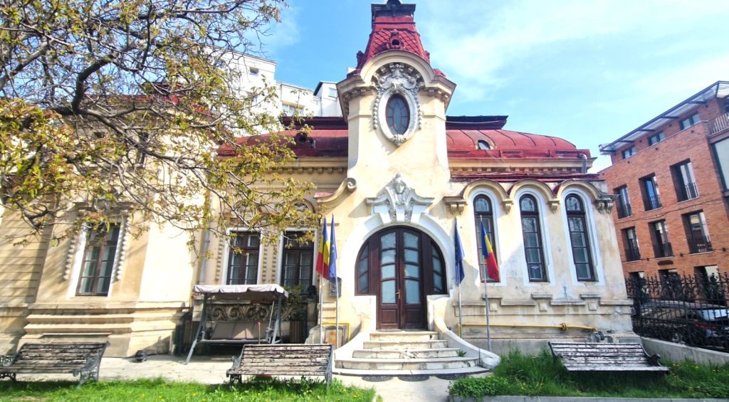 NEWS.ro: Vot în CGMB: Casa Memorială Dinu Lipatti, transformată într-un centru cultural deschis comunităţii / Pe malul Lacului Străuleşti va începe proiectul „Promenada Verde