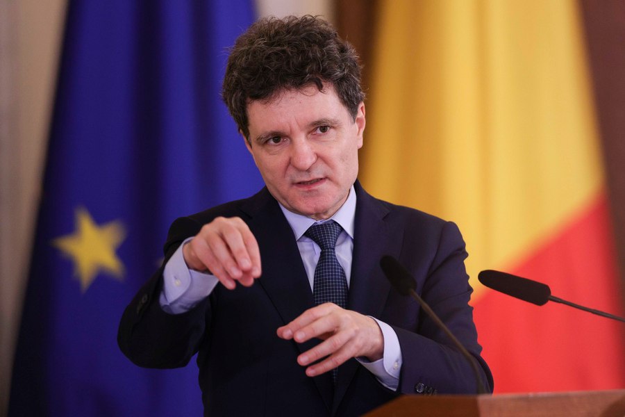 Nicuşor Dan dă asigurări că nu există un risc de raționalizare a carburanţilor „în orizontul imediat”