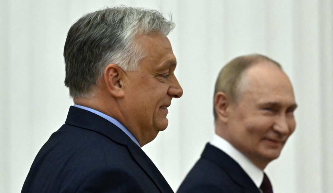 O operațiune rusă fără precedent în UE pentru influențarea alegerilor din Ungaria este în desfășurare, avertizează un cercetător Mathias Corvinus Collegium, apropiată de Fidesz și Orban