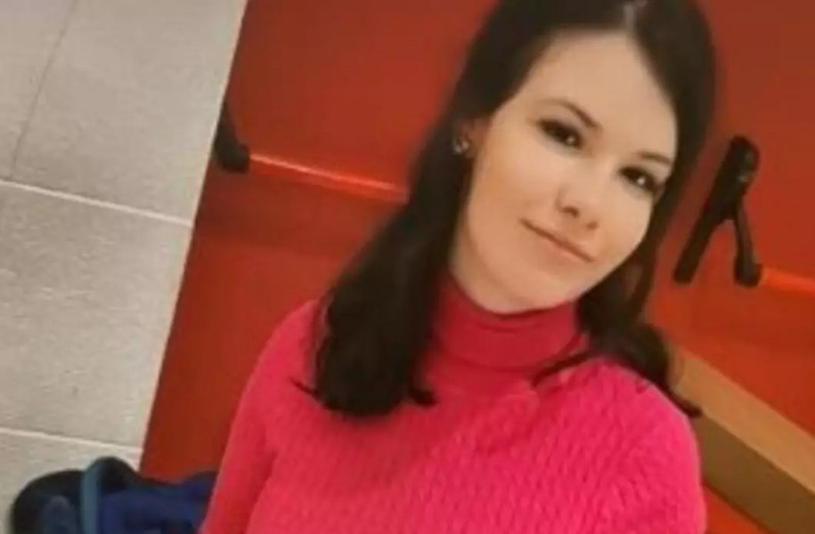 O româncă de 21 de ani, dispărută de o săptămână în Italia. Telefonul ei, găsit pe marginea drumului