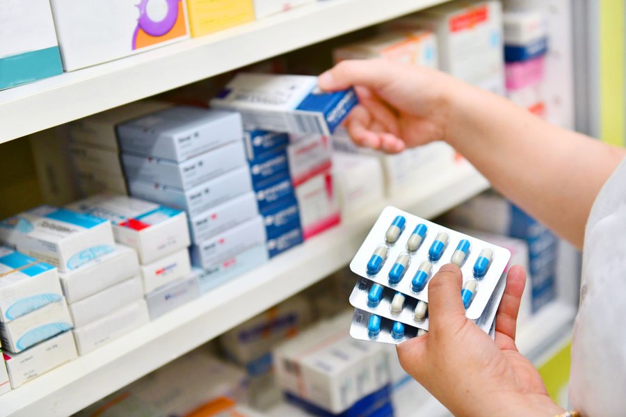 Opt ani de falsuri: cum a ascuns un farmacist bucureștean lipsa unor medicamente de 10 milioane de lei
