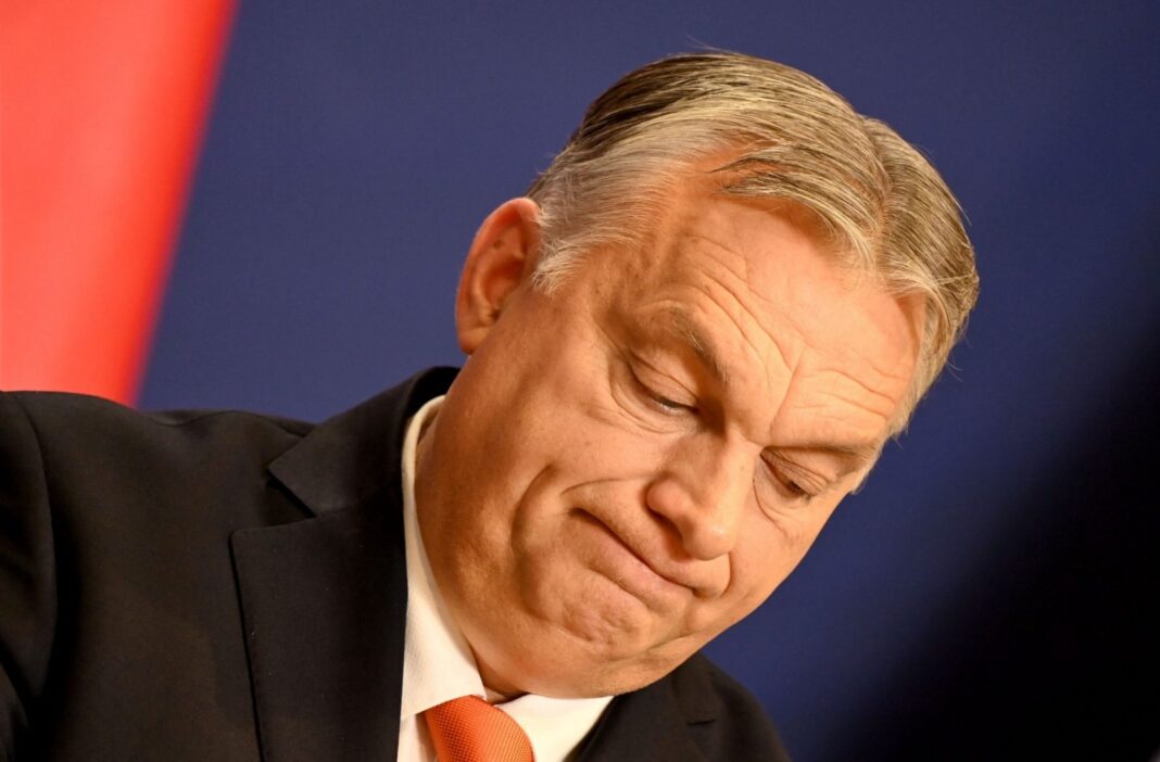 Orbán încă îi câștigă pe alegătorii vârstnici din mediul rural. Dar nu și pe tineri (reportaj Politico)