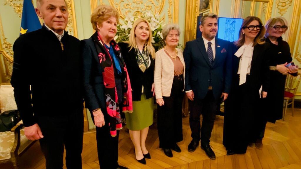 Paris: Viceprimarul oraşului Târgu Jiu pe 