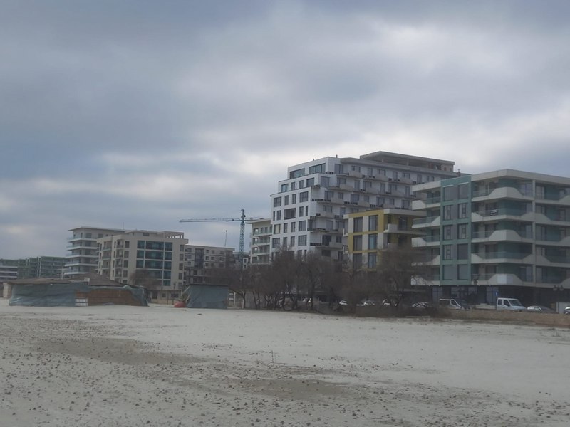 Participare record la licitația pentru plajele din Năvodari. Ministrul Mediului: „Peste 300 de oferte pentru 58 de subsectoare de plajă”