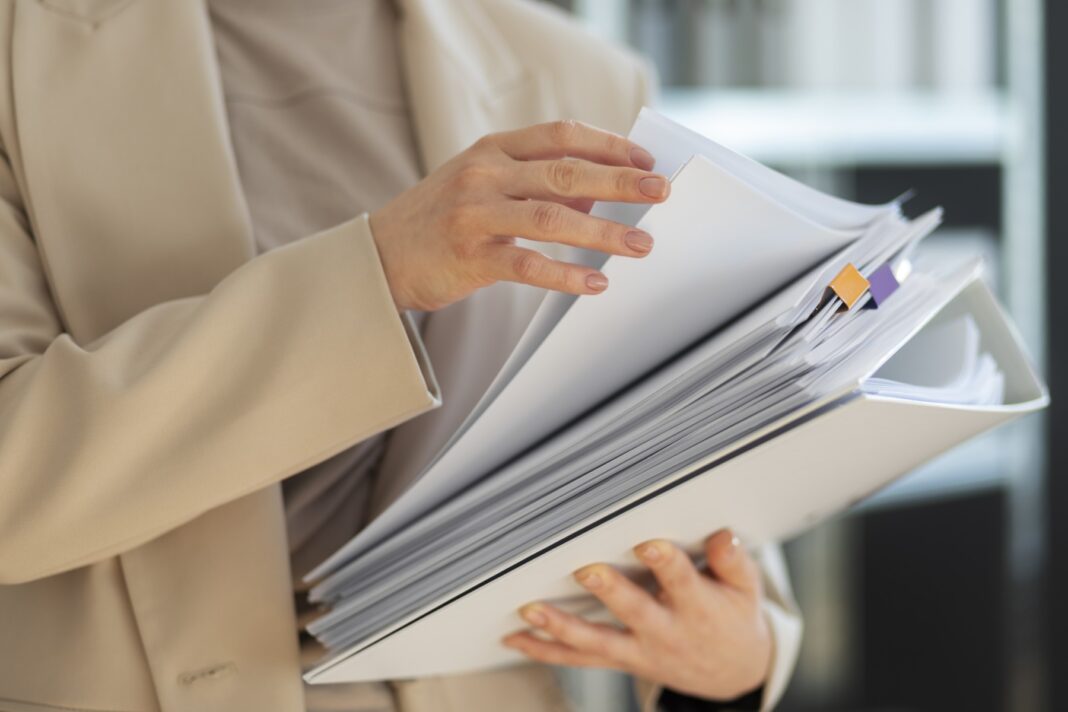 Peste 7.400 de români candidează la concursul de intrare în rândul funcționarilor europeni, anunță ministra de Externe Oana Țoiu