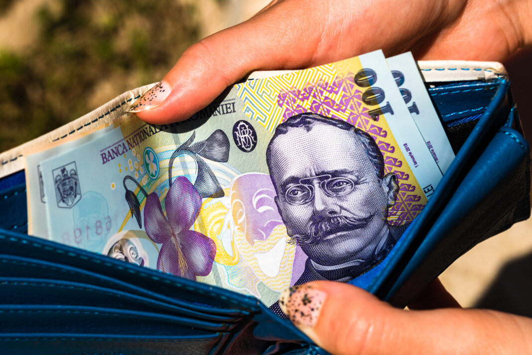 Plățile salariilor și pensiilor nu vor fi sistate, chiar dacă Trezoreria a refuzat toate ofertele de împrumut ale băncilor comerciale pe piaţa internă, susține ministrul Finanțelor