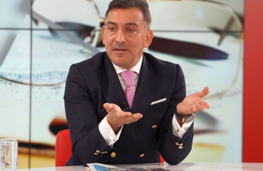 Porumboiu îl atacă pe Ilie Dumitrescu după contrele din direct! „Un umil servil” în scandalul din jurul lui Burleanu
