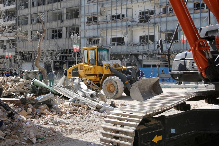 „Prea speriați să iasă la proteste“: iranienii, prinși între loviturile americană-israeliene și represiune