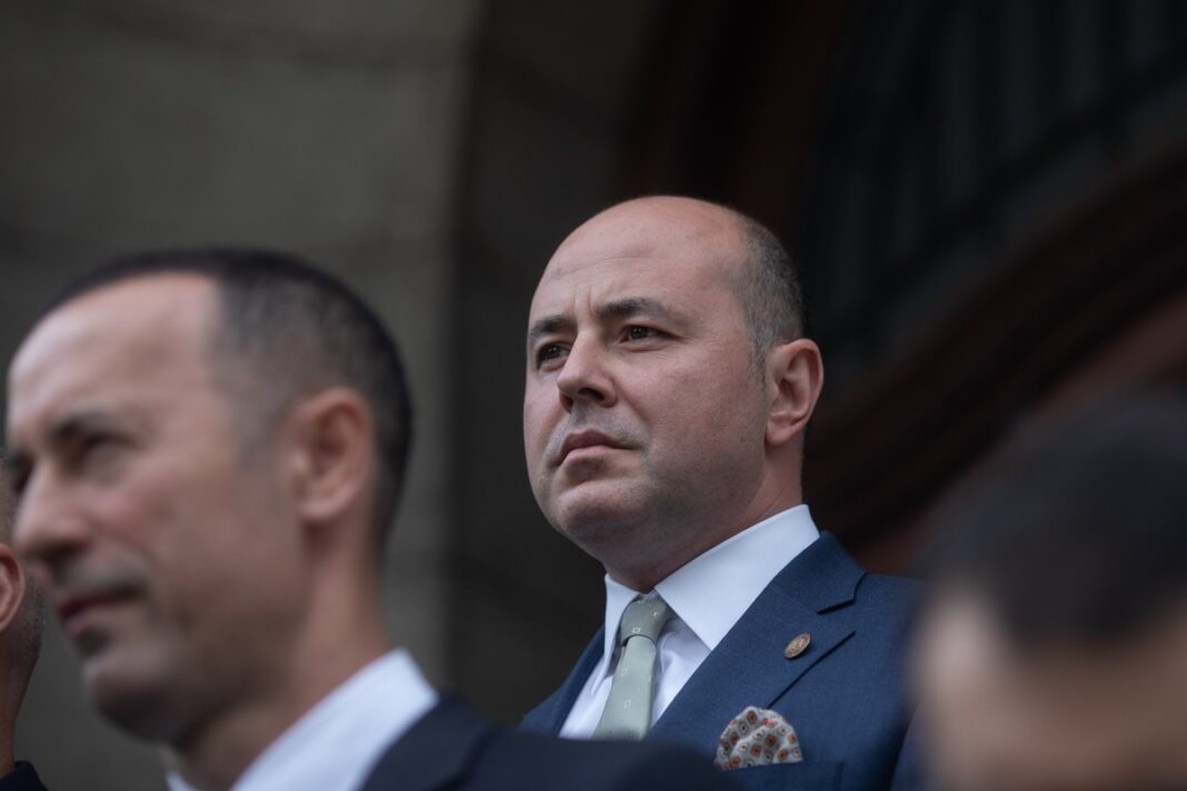 Președintele PNL Iași: PSD împreună cu AUR și Simion au pus la cale o conspirație prin care vor să facă bugetul României țăndări, iar acest lucru nu înseamnă decât sabotarea țării