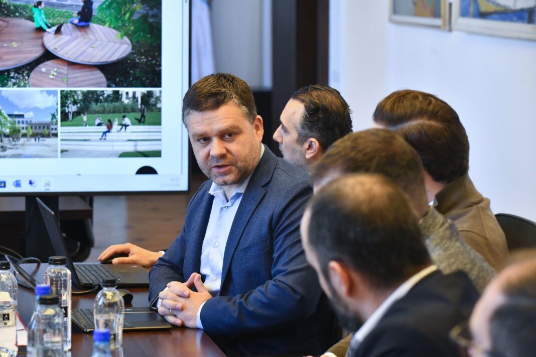 Primăria Sectorului 2 îşi va asuma întreţinerea parcurilor Verdi şi Tei, anunță edilul Capitalei